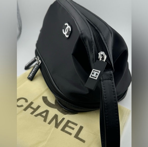 CHANEL 2024 Cosmetic/Vanity Bag with Bottom Zippered Compartment NWOT - Picture 2 of 14
